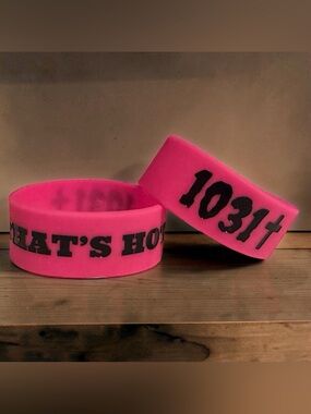 1031 Clothing Paris Hilton That’s Hot Pink and Black Scene Kid Bracelet Y2K Diva